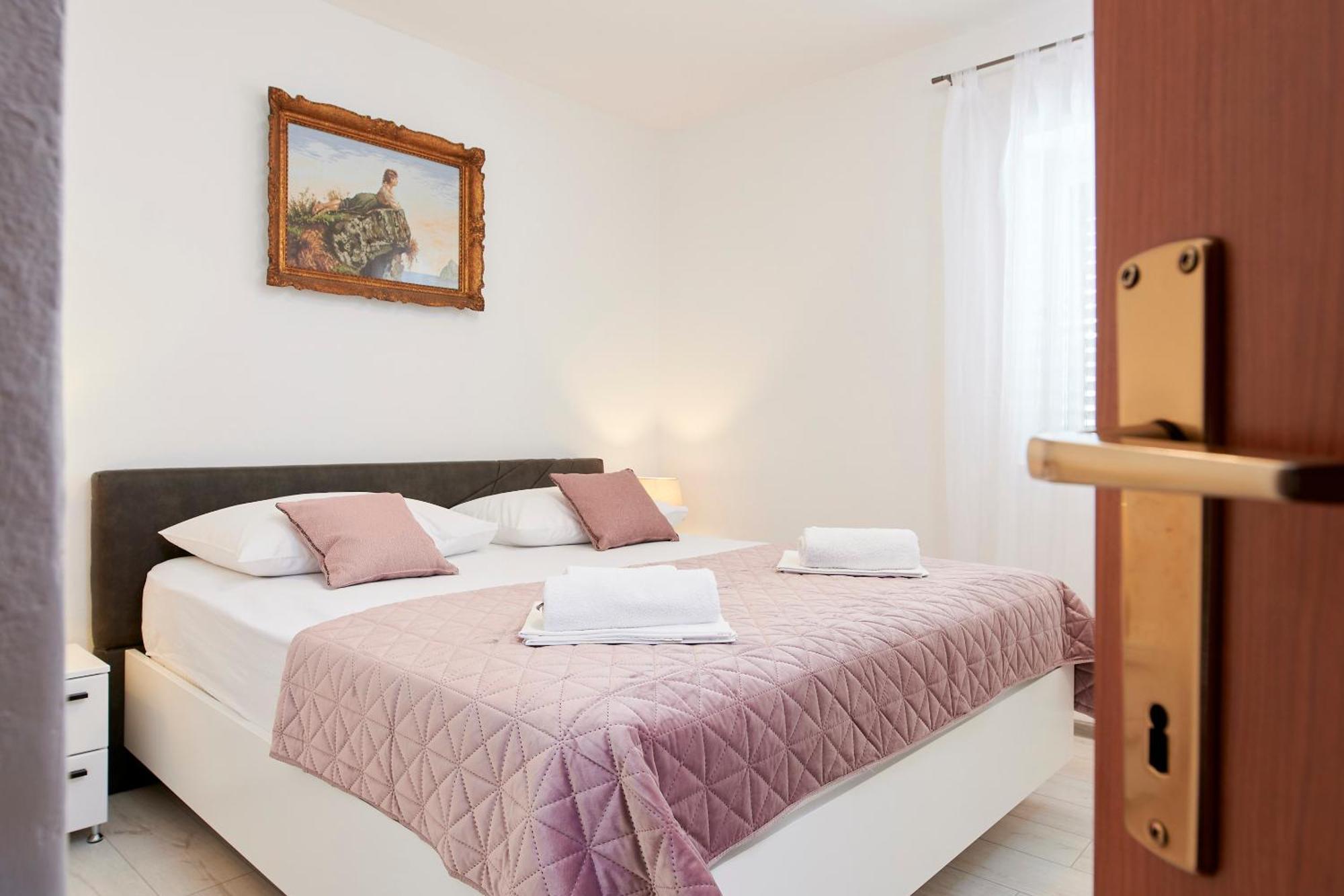 Apartments & Rooms Zaja Trogir Room photo